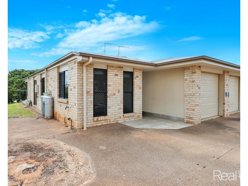 1/4 William Street, Gin Gin QLD 4671