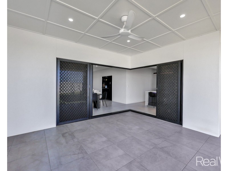 1 Stapelton Avenue, Innes Park QLD 4670