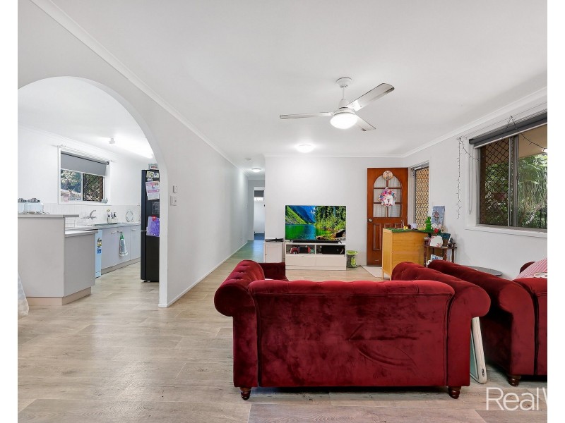 19 Newhaven Court, Avoca QLD 4670