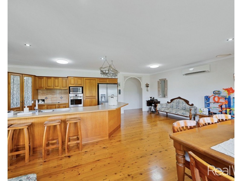 117 FE Walker Street, Kepnock QLD 4670