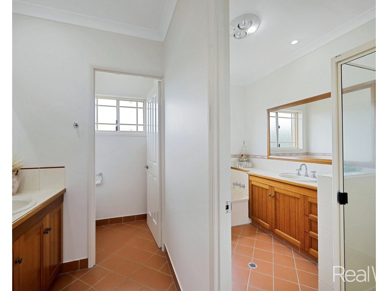 117 FE Walker Street, Kepnock QLD 4670
