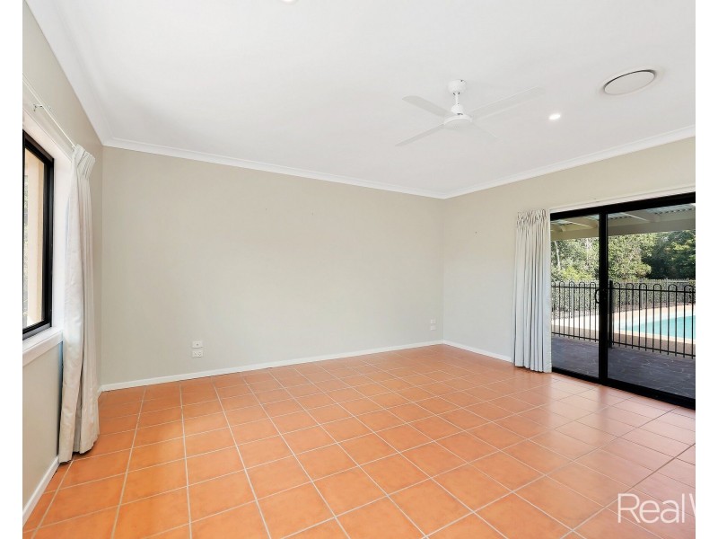 48 Currawong Road, Gooburrum QLD 4670