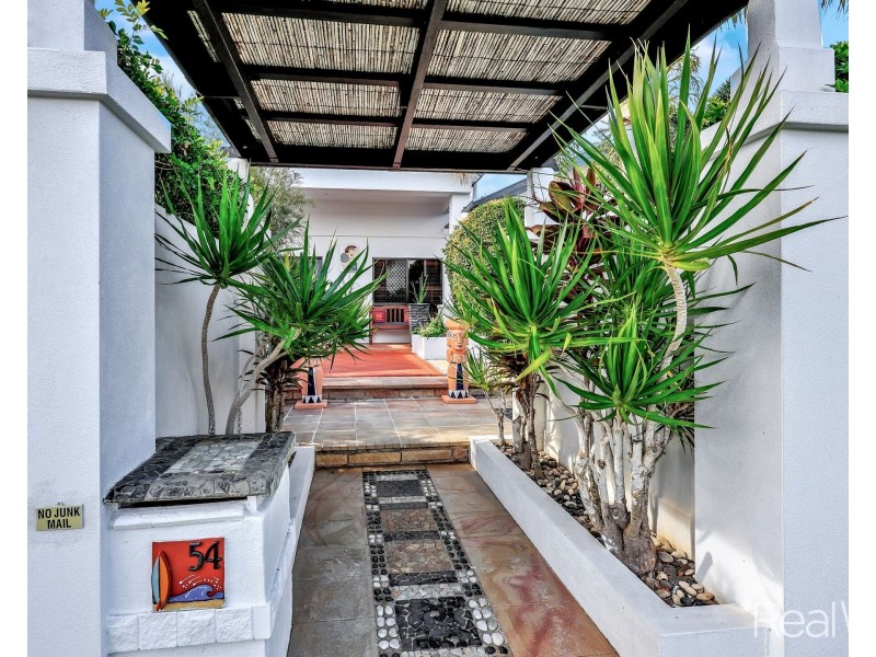 54 Garson Drive, Bargara QLD 4670