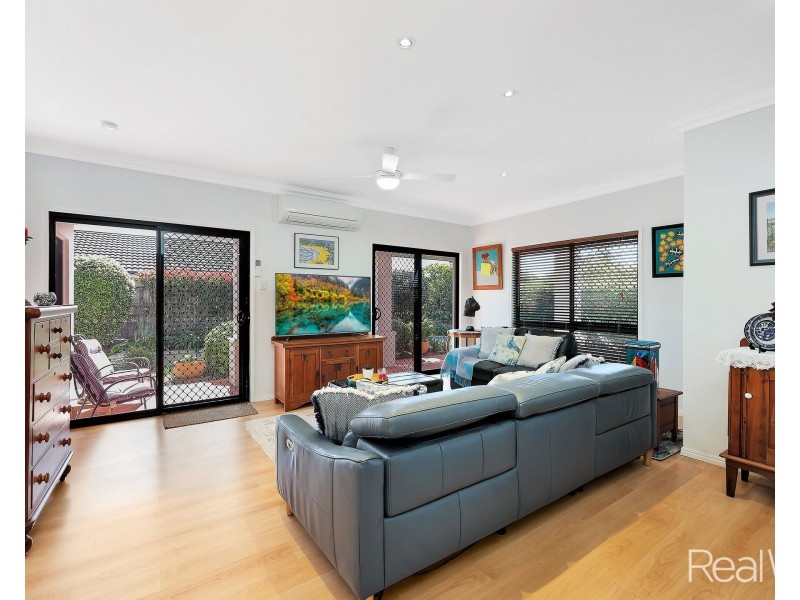 54 Garson Drive, Bargara QLD 4670