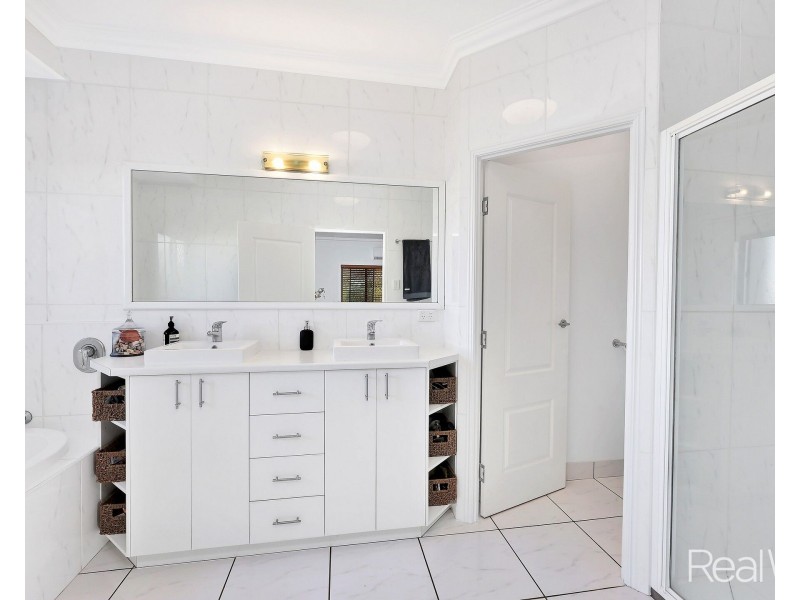 54 Garson Drive, Bargara QLD 4670