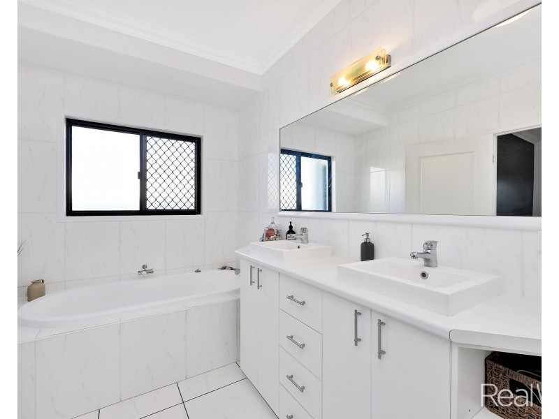54 Garson Drive, Bargara QLD 4670
