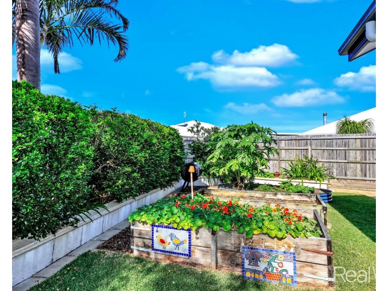 54 Garson Drive, Bargara QLD 4670