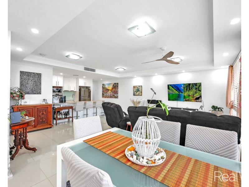 1/13 Esplanade, Bargara QLD 4670