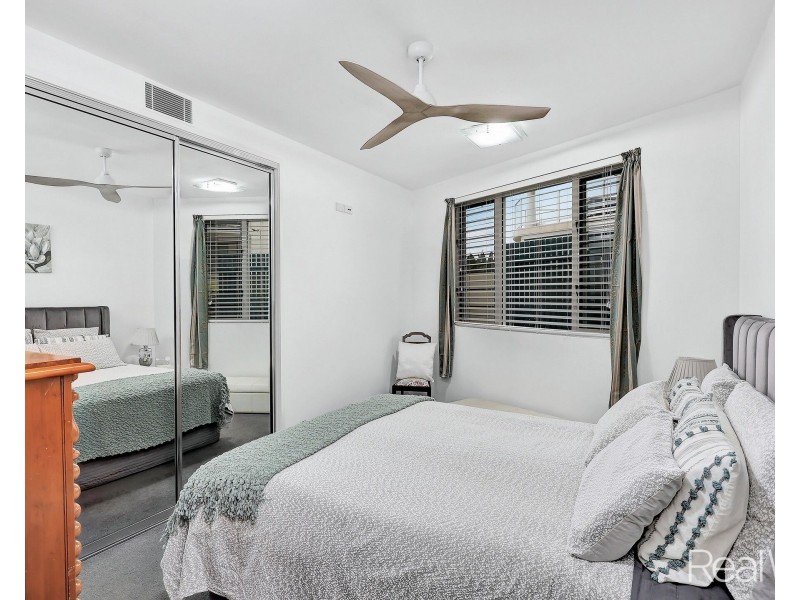 1/13 Esplanade, Bargara QLD 4670