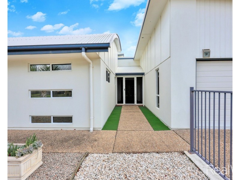 38 Breeze Drive, Bargara QLD 4670