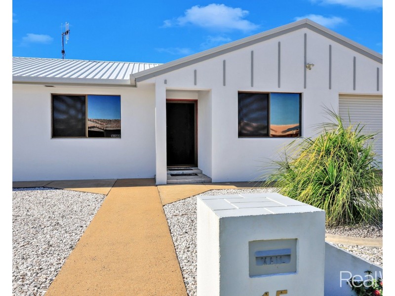 15 Jensen Street, Avenell Heights QLD 4670