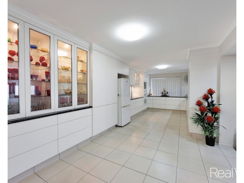 15 Jensen Street, Avenell Heights QLD 4670