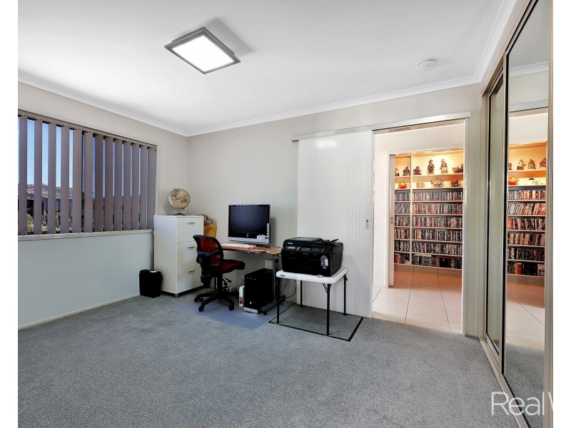 15 Jensen Street, Avenell Heights QLD 4670
