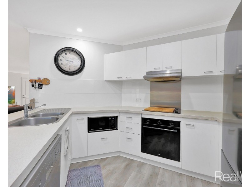 35 May Street, Gin Gin QLD 4671