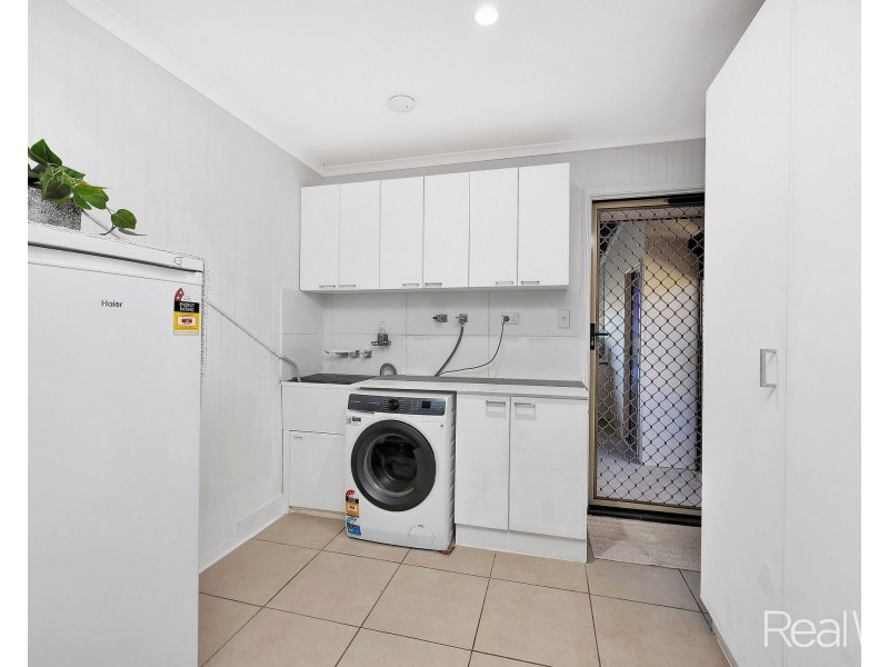 35 May Street, Gin Gin QLD 4671