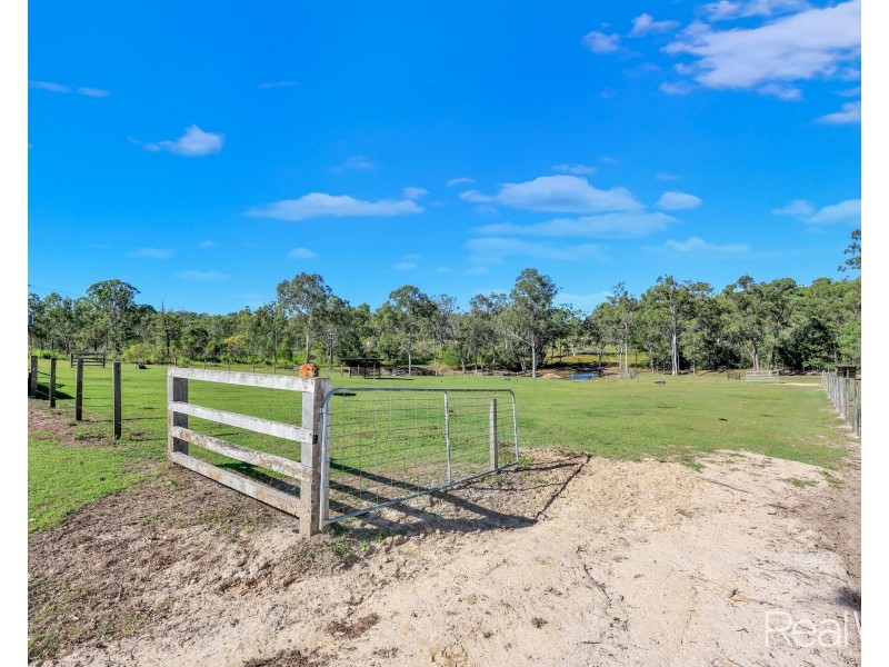 35 May Street, Gin Gin QLD 4671