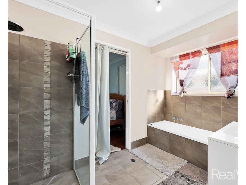 8 Pandanus Crescent, Innes Park QLD 4670