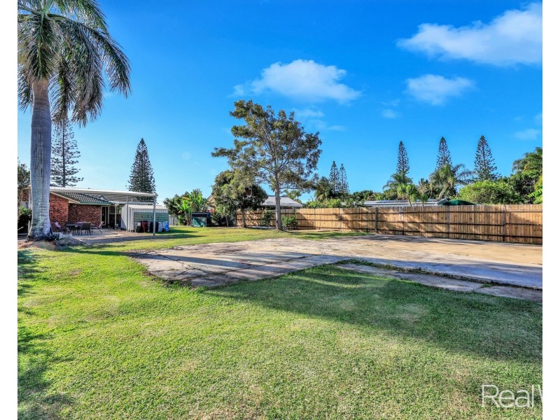 8 Pandanus Crescent, Innes Park QLD 4670