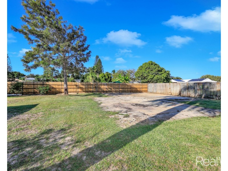 8 Pandanus Crescent, Innes Park QLD 4670