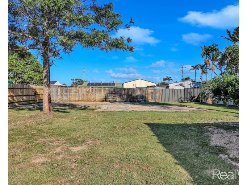 8 Pandanus Crescent, Innes Park QLD 4670