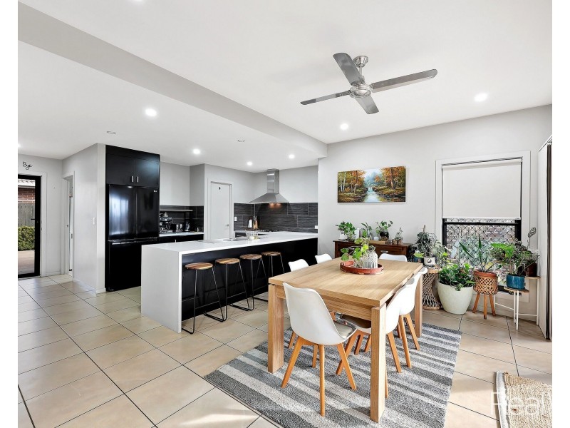 1/12 Water Street, Bundaberg South QLD 4670