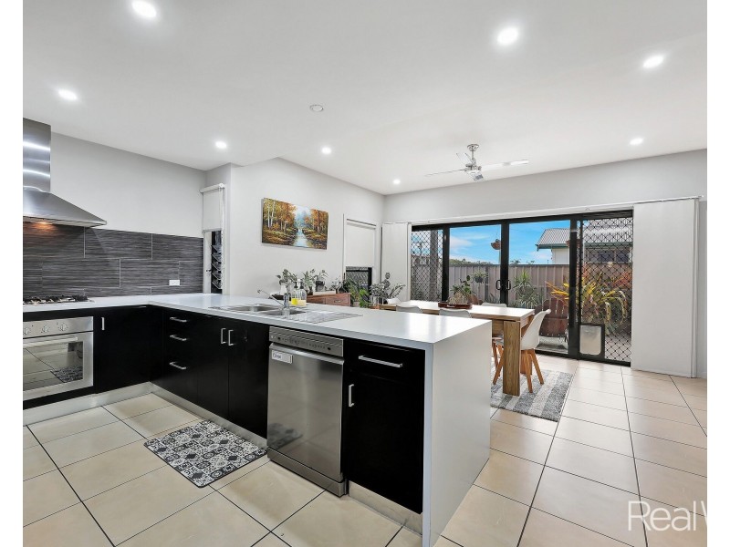 1/12 Water Street, Bundaberg South QLD 4670