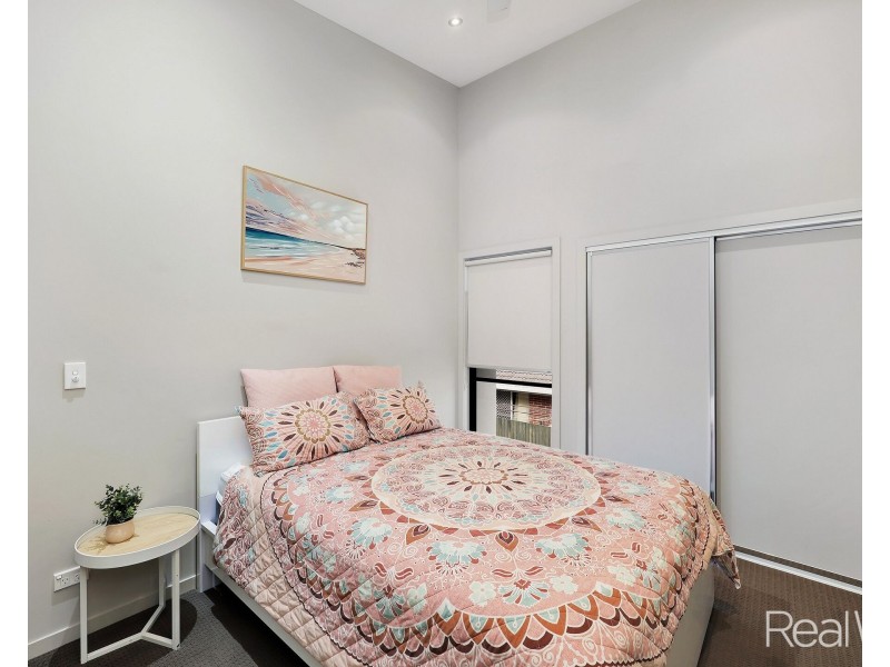 1/12 Water Street, Bundaberg South QLD 4670