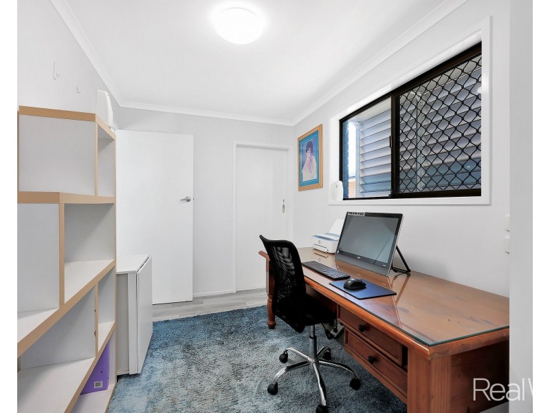 6 Gray Avenue, Bundaberg South QLD 4670