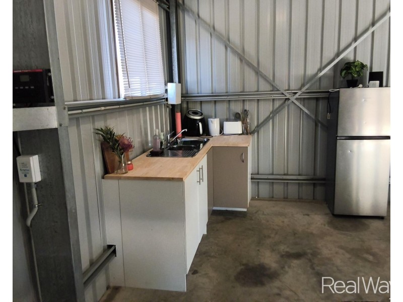29 Blackall Street, Avondale QLD 4670