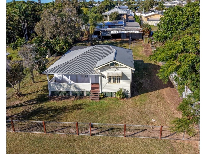 8 Beatrice Street, Walkervale QLD 4670