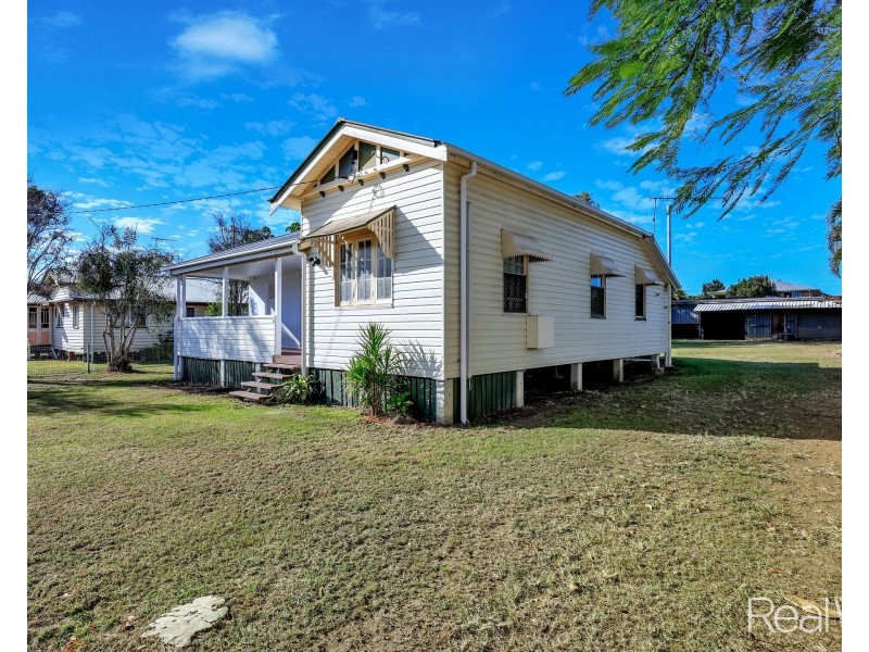 8 Beatrice Street, Walkervale QLD 4670
