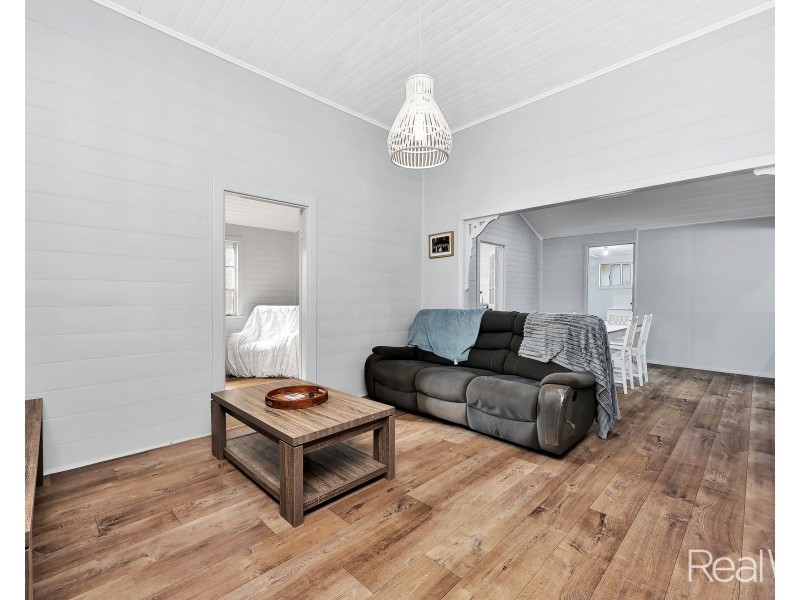 8 Beatrice Street, Walkervale QLD 4670