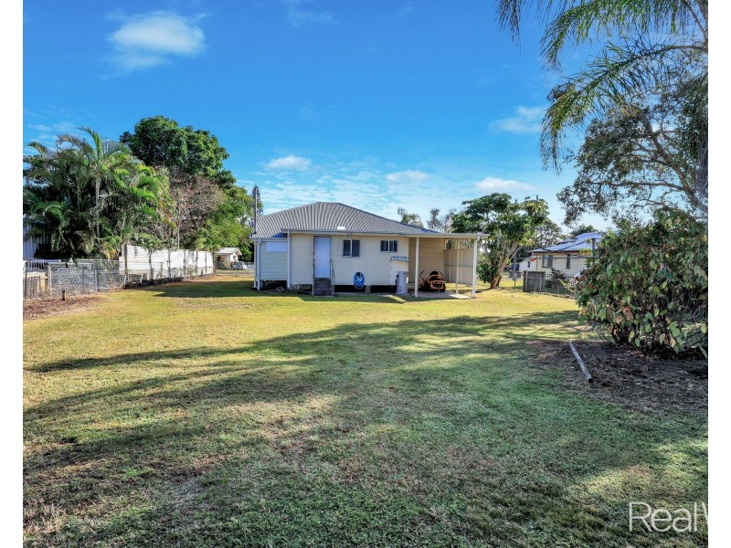 8 Beatrice Street, Walkervale QLD 4670