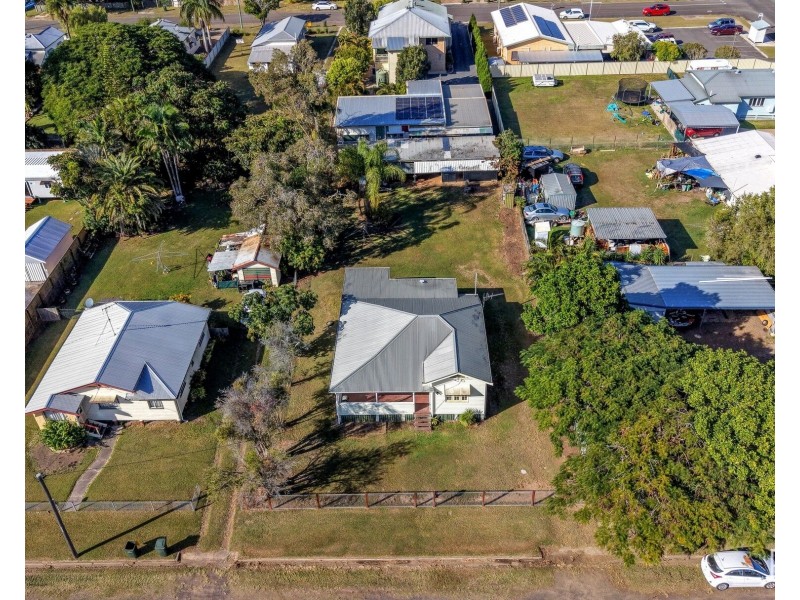 8 Beatrice Street, Walkervale QLD 4670