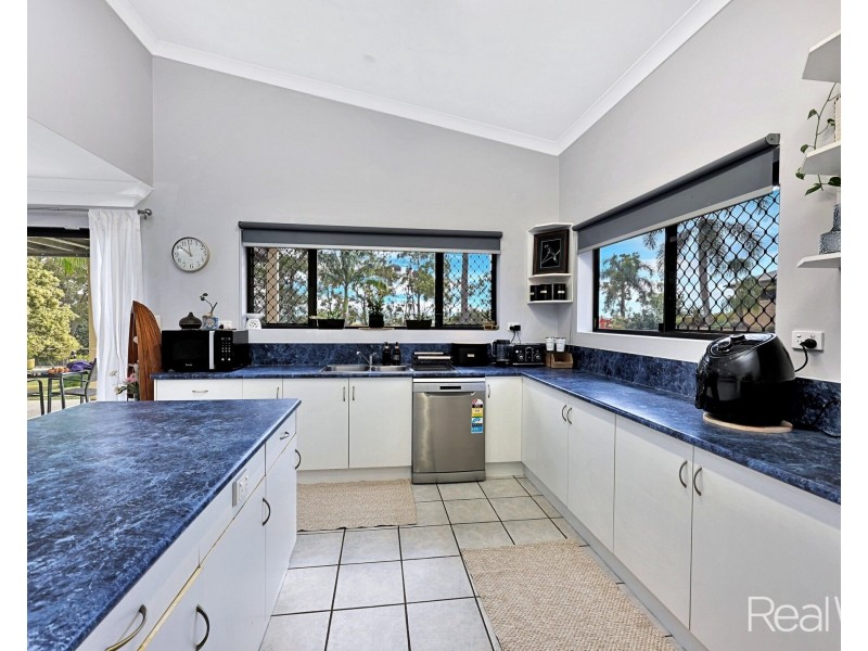 3 Louise Court, Branyan QLD 4670