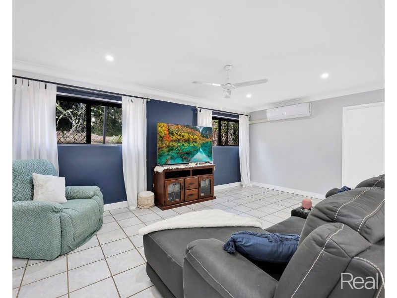 3 Louise Court, Branyan QLD 4670