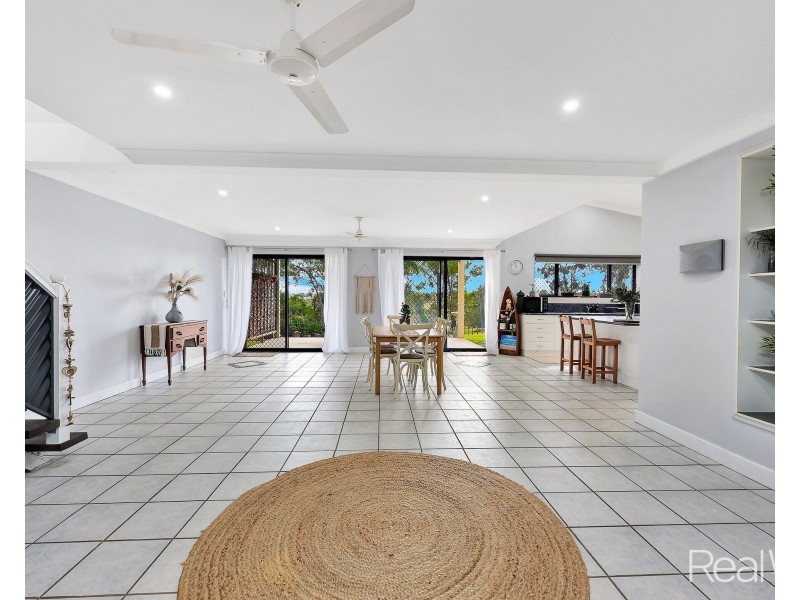 3 Louise Court, Branyan QLD 4670