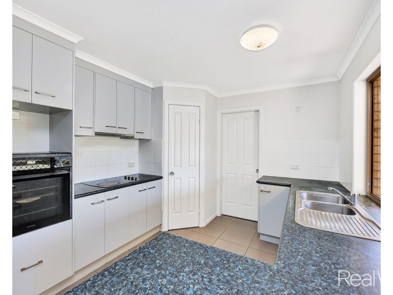 31 Greenwood Street, Kepnock QLD 4670
