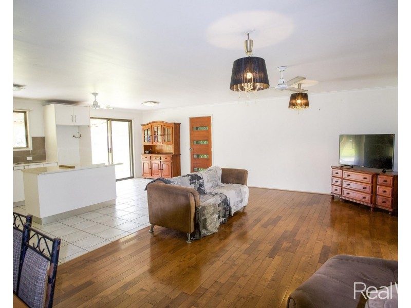 23 Bush Road, Branyan QLD 4670