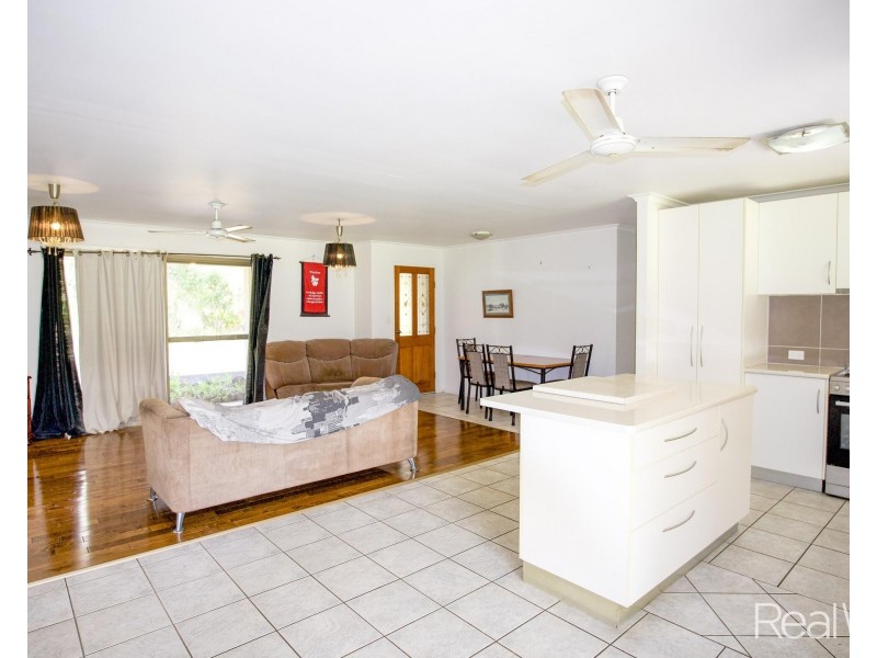 23 Bush Road, Branyan QLD 4670