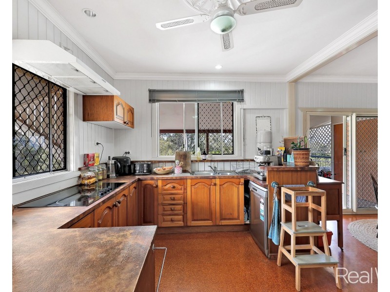 99 Woods Road, Sharon QLD 4670