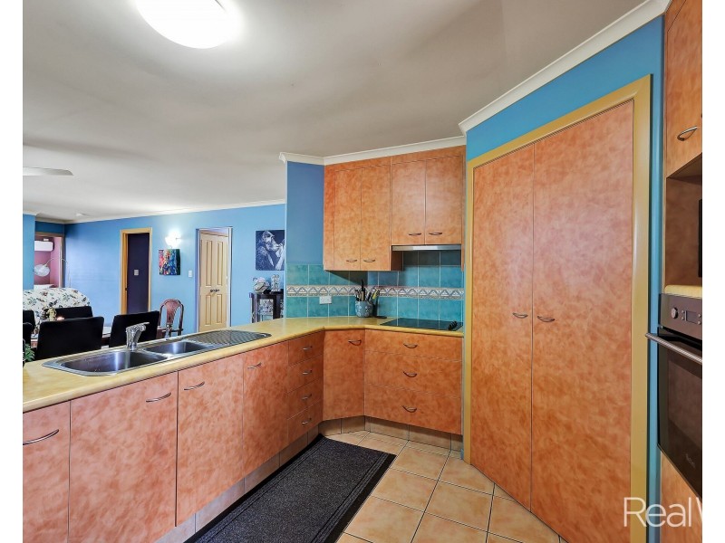 12 Porras Court, Avenell Heights QLD 4670