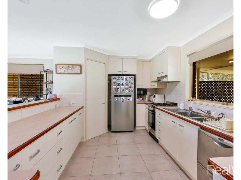 12 Park Royal Drive, Branyan QLD 4670