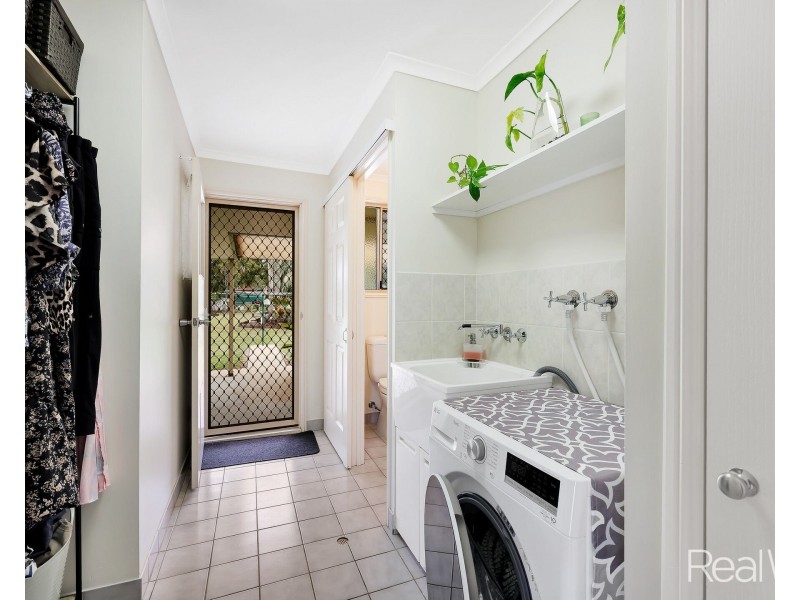 12 Park Royal Drive, Branyan QLD 4670