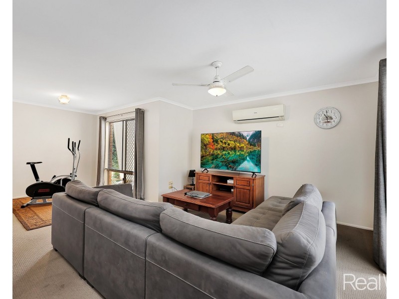 12 Chapman Street, Kalkie QLD 4670