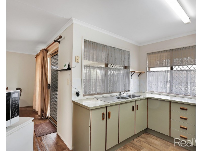 12 Chapman Street, Kalkie QLD 4670