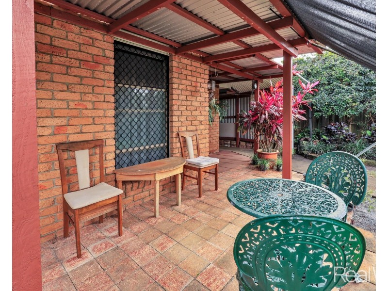 12 Chapman Street, Kalkie QLD 4670