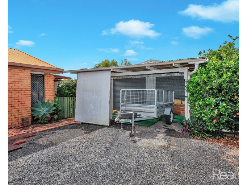 12 Chapman Street, Kalkie QLD 4670