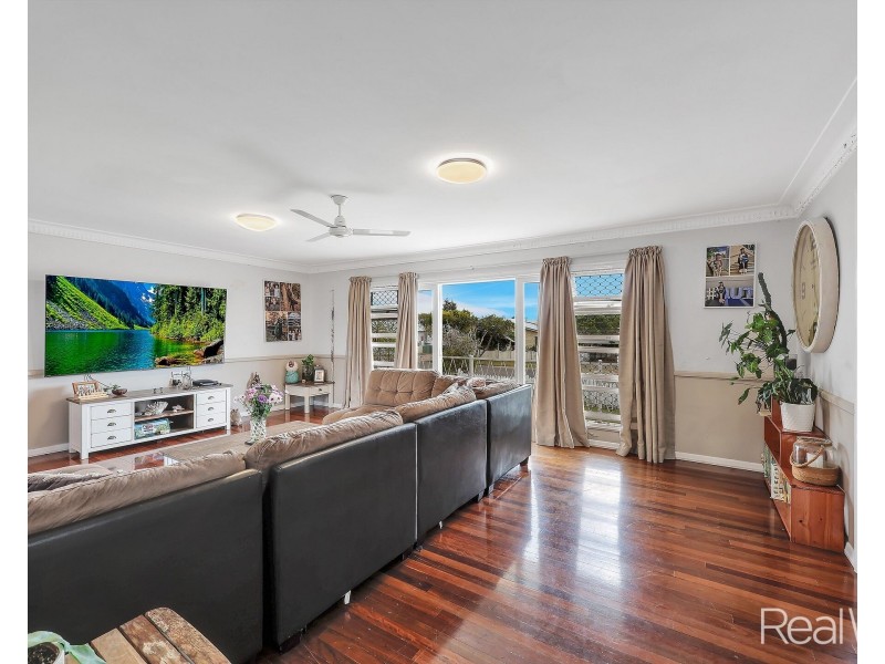 12 Lloyd Street, Walkervale QLD 4670