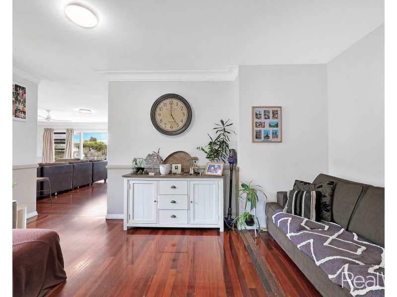 12 Lloyd Street, Walkervale QLD 4670